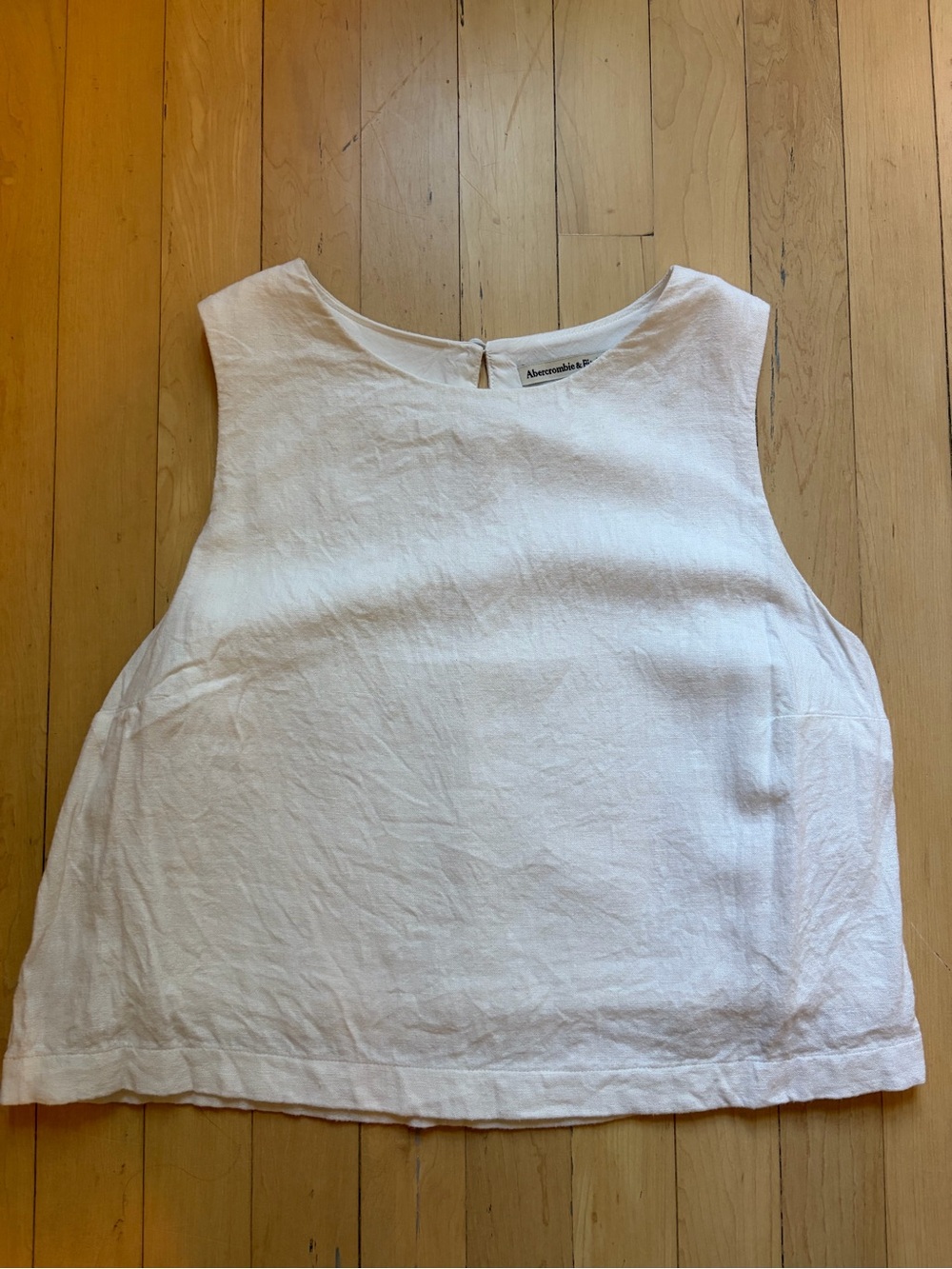 Abercrombie & Fitch White Sleeveless Cropped Top